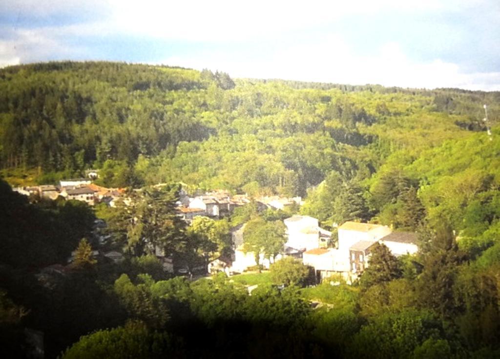 Chez Providence Chambres Et Table D'Hotes Cuxac-Cabardès エクステリア 写真